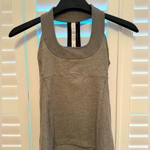 Lululemon women’s athletic top